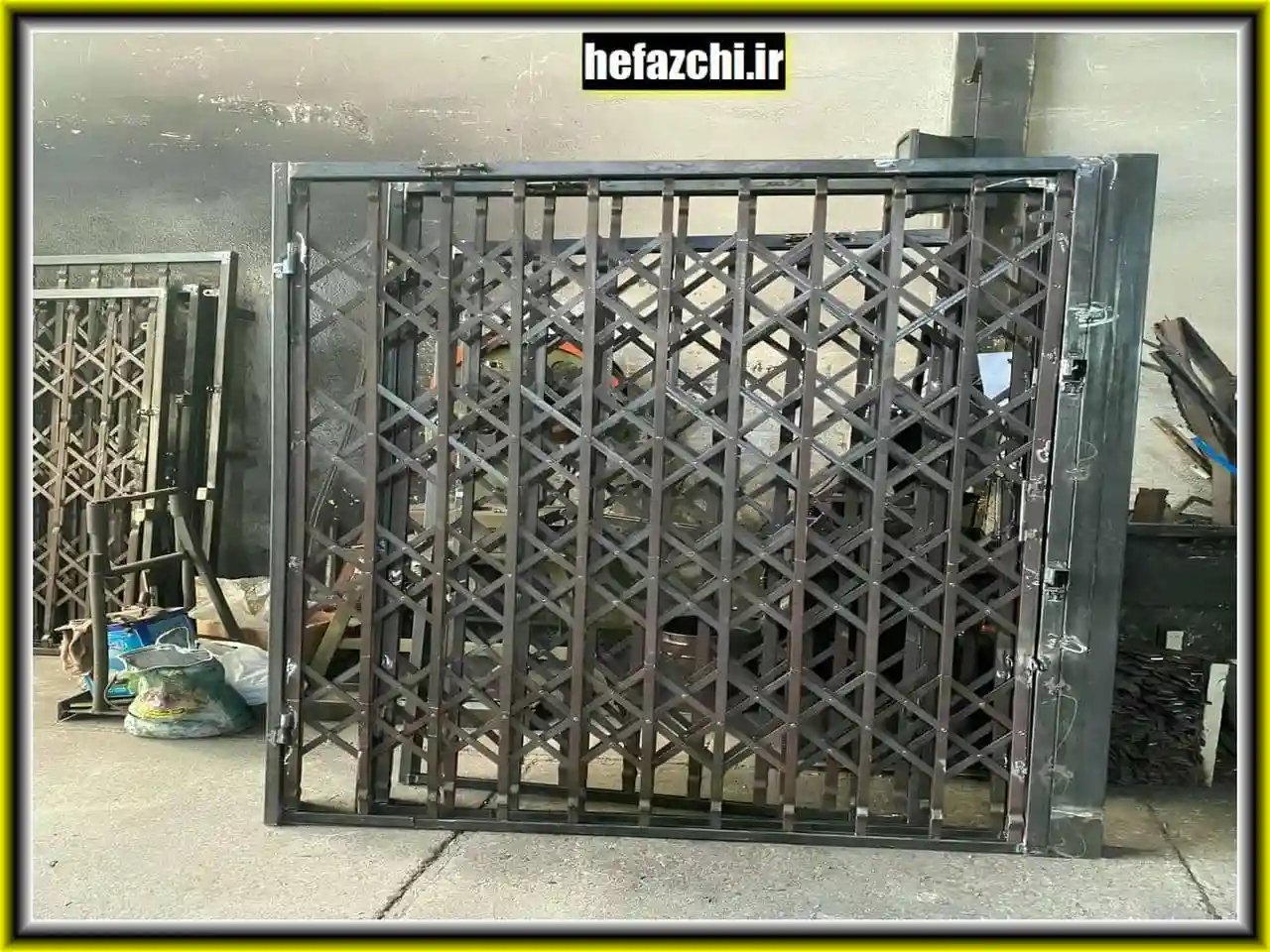 نصب حفاظ درب آپارتمان