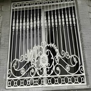 حفاظ پنجره مدل سلطنتی گلبرگ