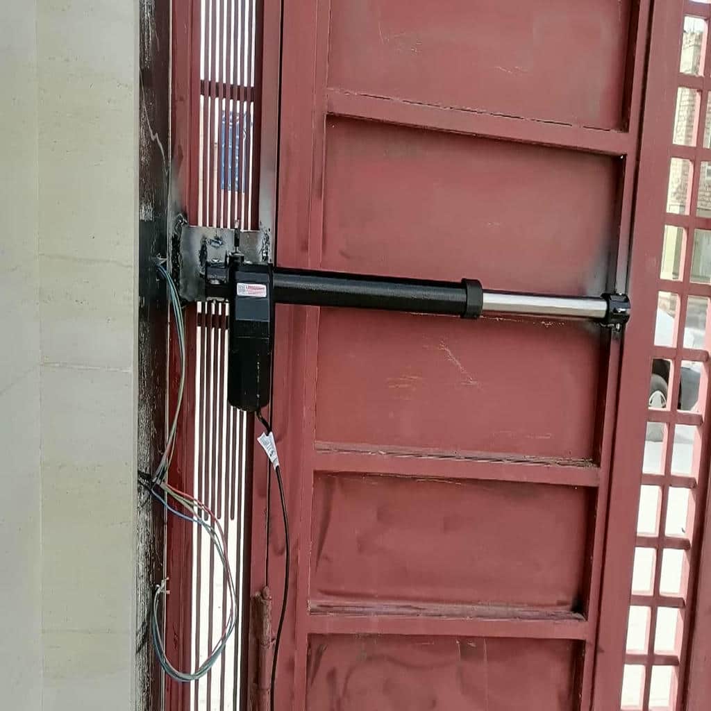 نصب جک برقی درب پارکینگ مدار فرمان در مشهد