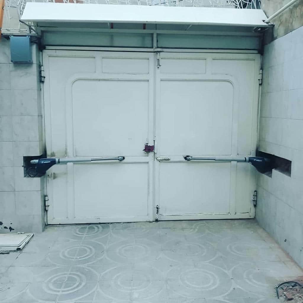 نصب جک برقی درب پارکینگ مدار فرمان در اهواز