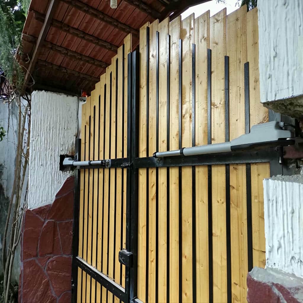 جک برقی درب پارکینگ در چالوس