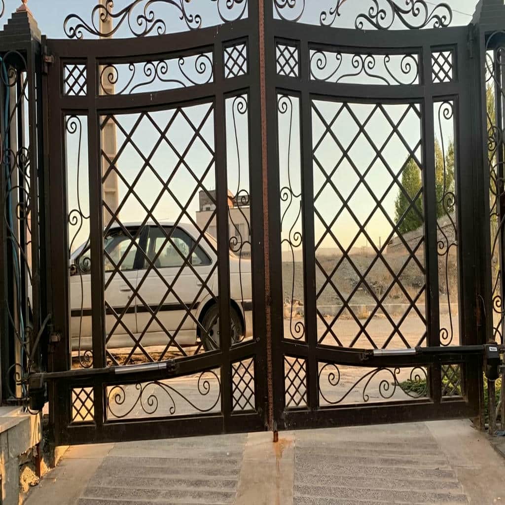 کارخانه تولید جک برقی درب پارکینگ با استانداردهای ایمنی در بابل