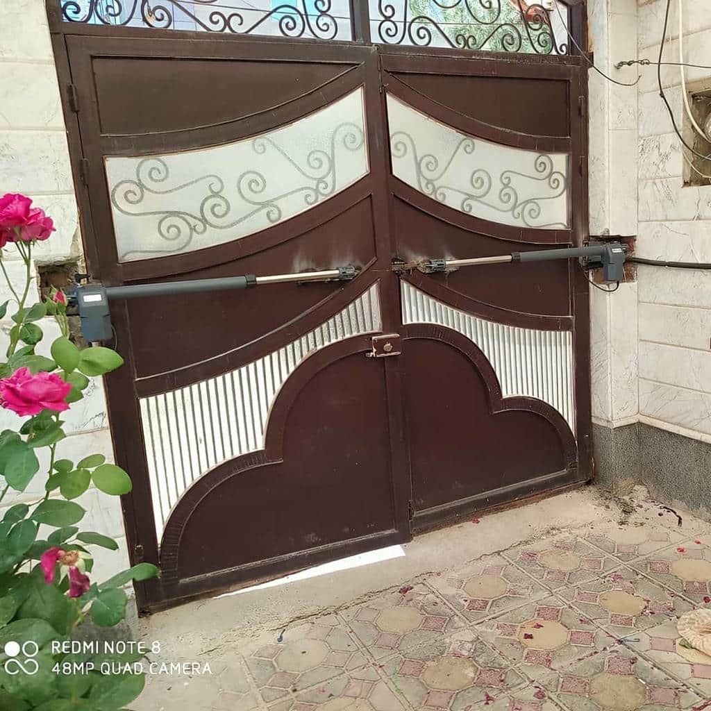 نصب جک برقی درب پارکینگ ضدزنگ در فشم