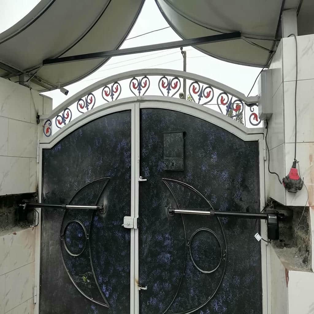نصب جک برقی درب پارکینگ مدار فرمان در سنندج