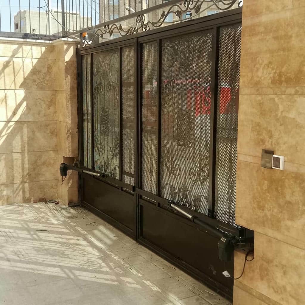 جک برقی درب پارکینگ در کرمان