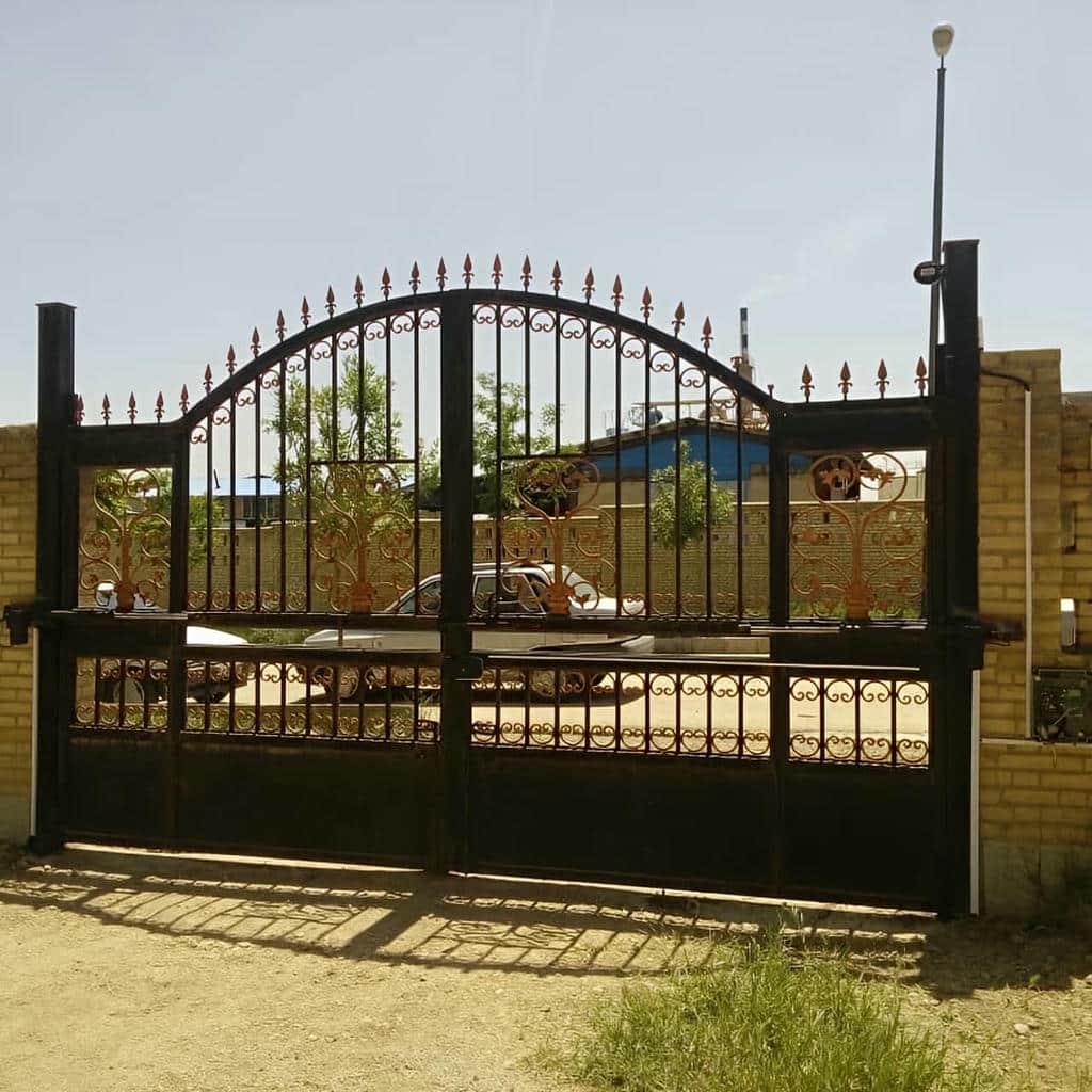 جک برقی درب پارکینگ در لواسان