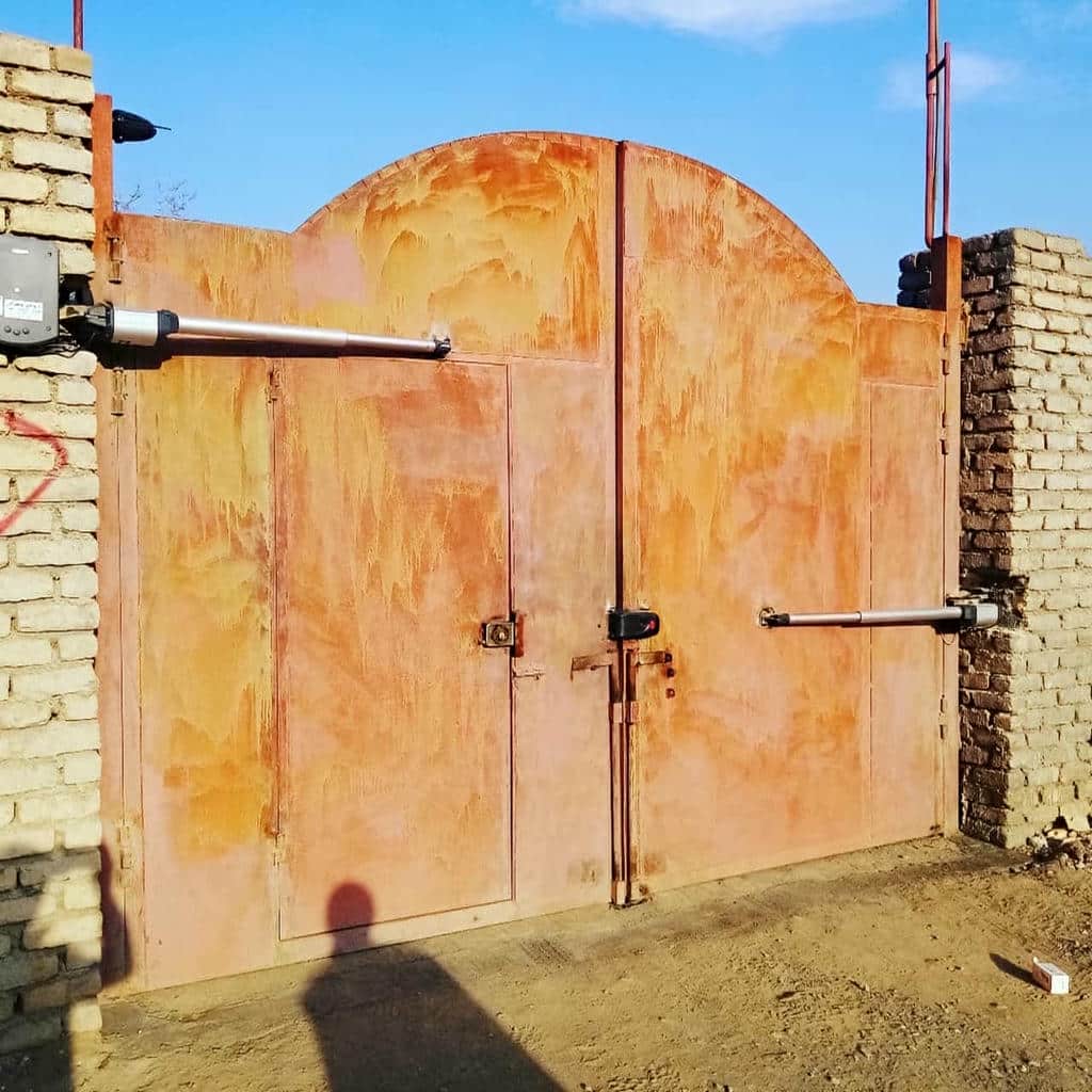 جک برقی درب پارکینگ در سمنان