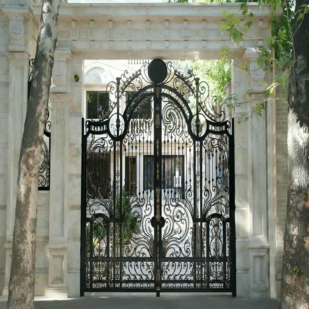 نصب درب حیاط آهنی پروفیل سنگین در آمل