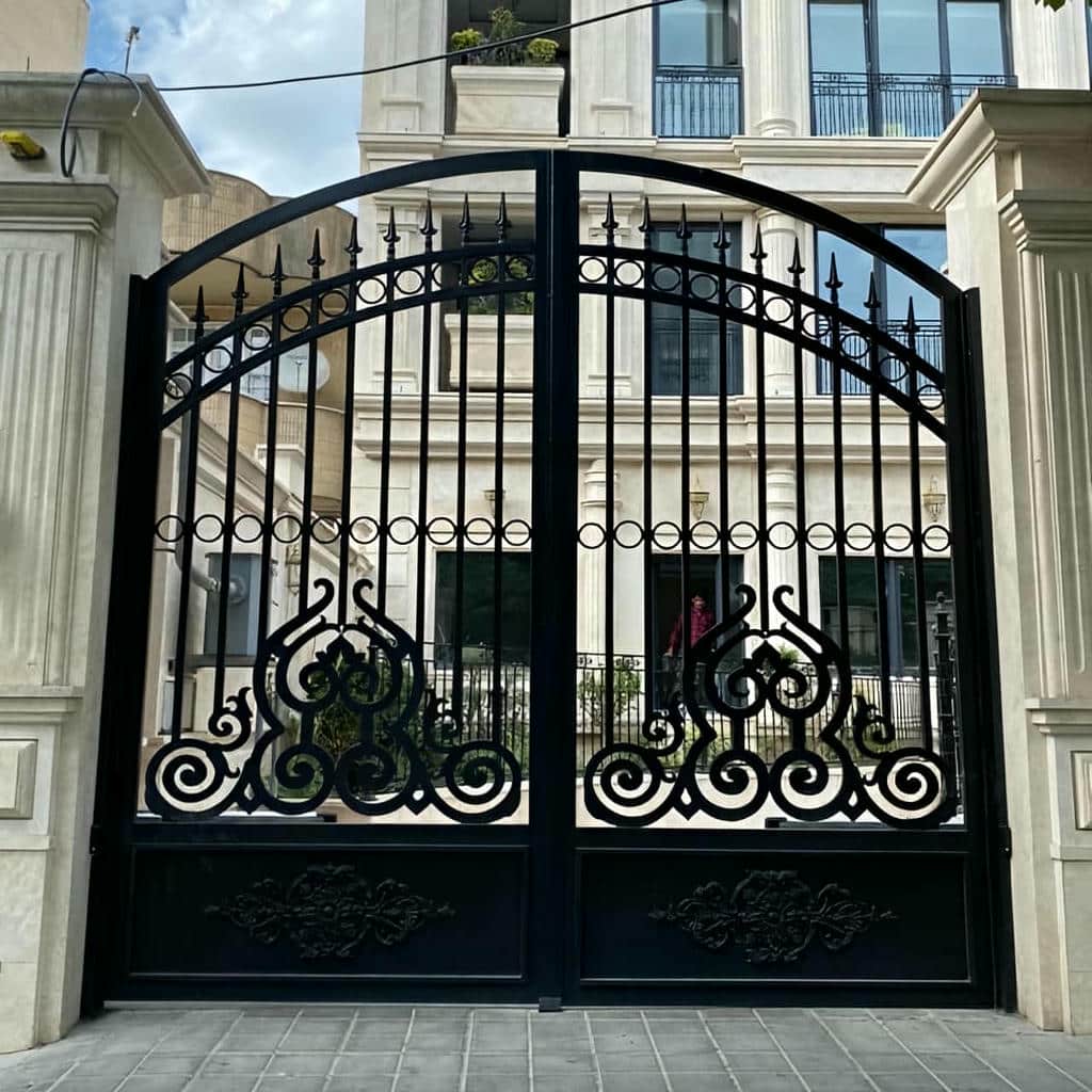 فروش درب حیاط آهنی پروفیل سنگین در سیرجان