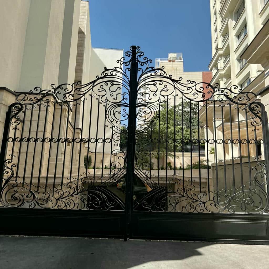 قیمت درب حیاط آهنی فرفورژه در هشتگرد