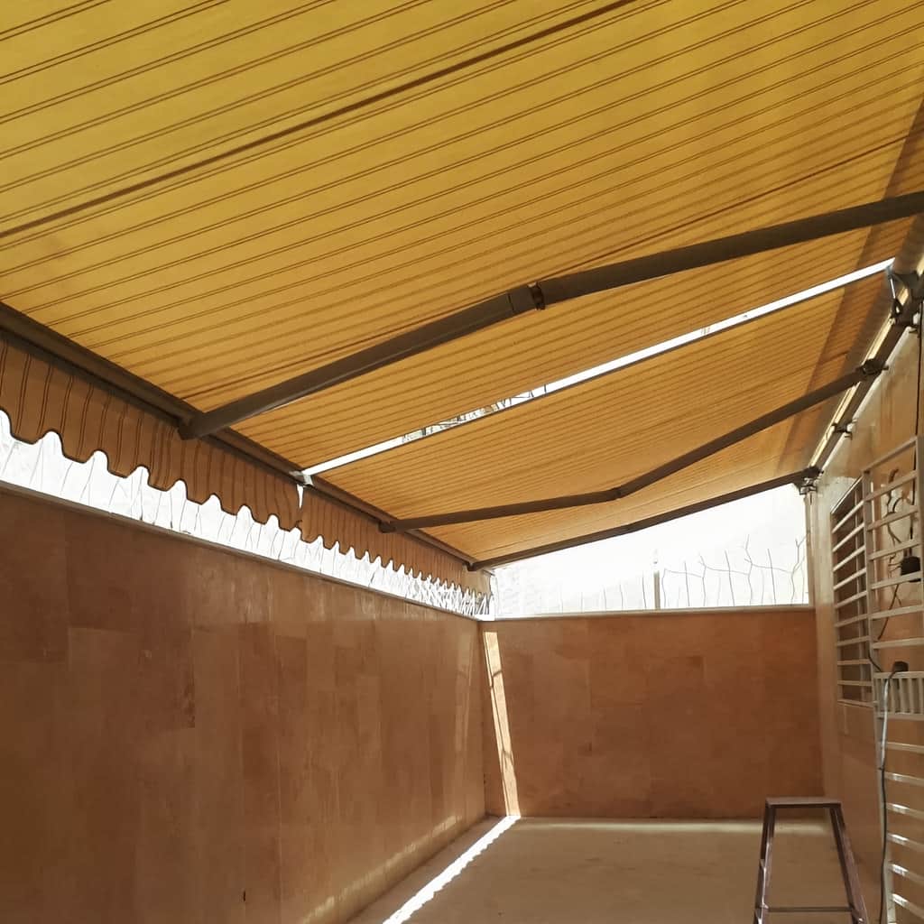 خرید سایبان برقی بازویی در مریوان