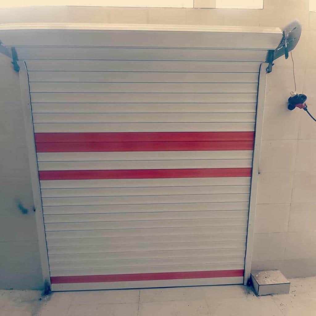 نصب کرکره برقی پلی کربنات شفاف در آبسرد
