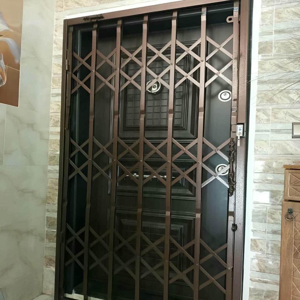 فروش درب آکاردئونی آهنی قفل ضدبرش در بومهن