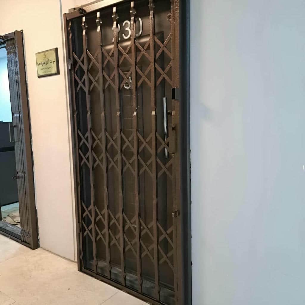 خرید درب آکاردئونی آهنی چندلوزی در ساوه