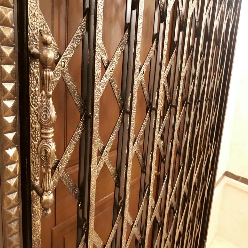 خرید درب آکاردئونی آهنی چندلوزی در طالقان