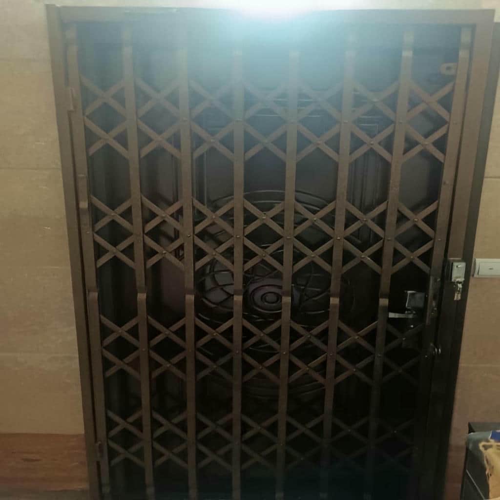 خرید درب آکاردئونی آهنی ساخت سفارشی در ایرانشهر