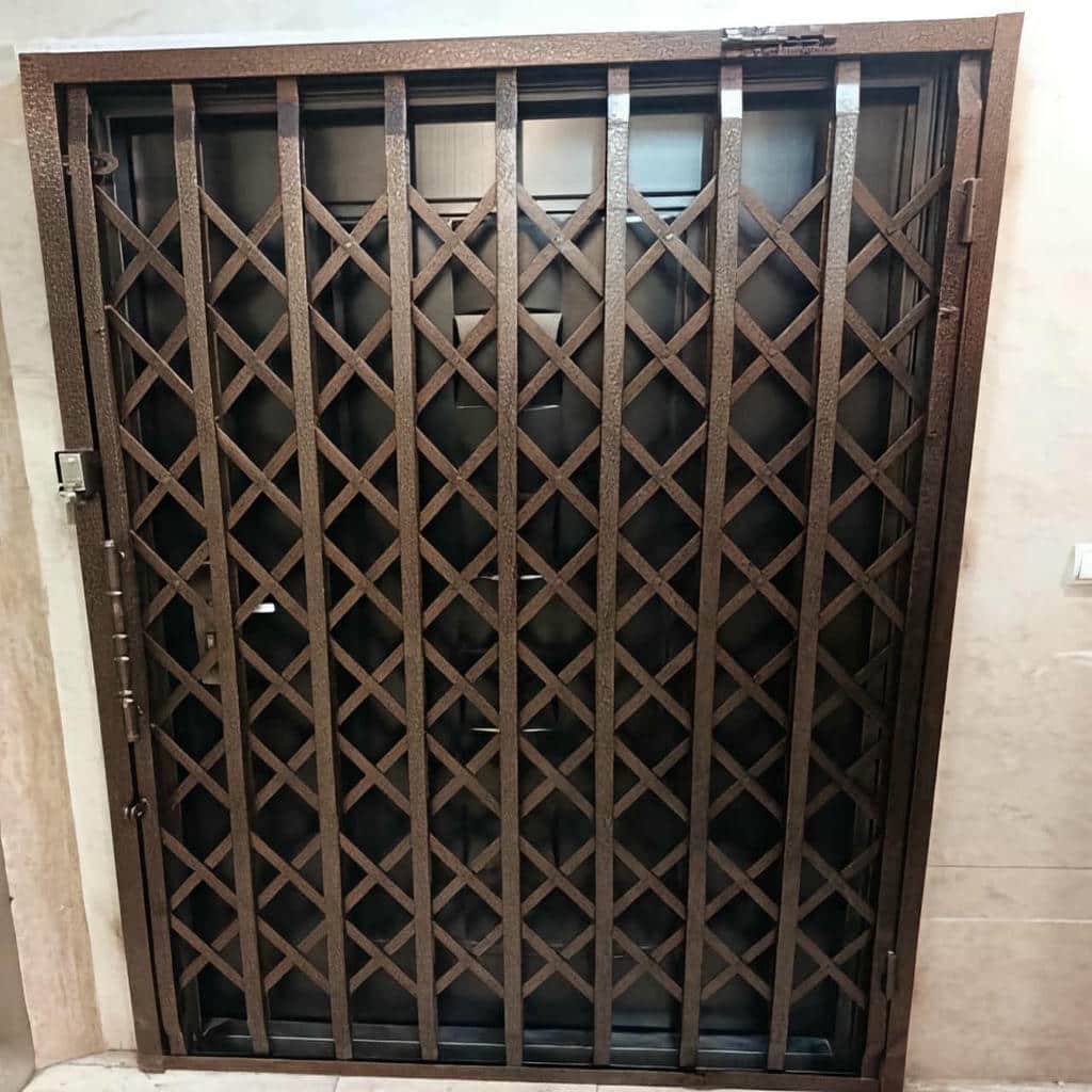 قیمت درب آکاردئونی آهنی تسمه دوبل در قشم