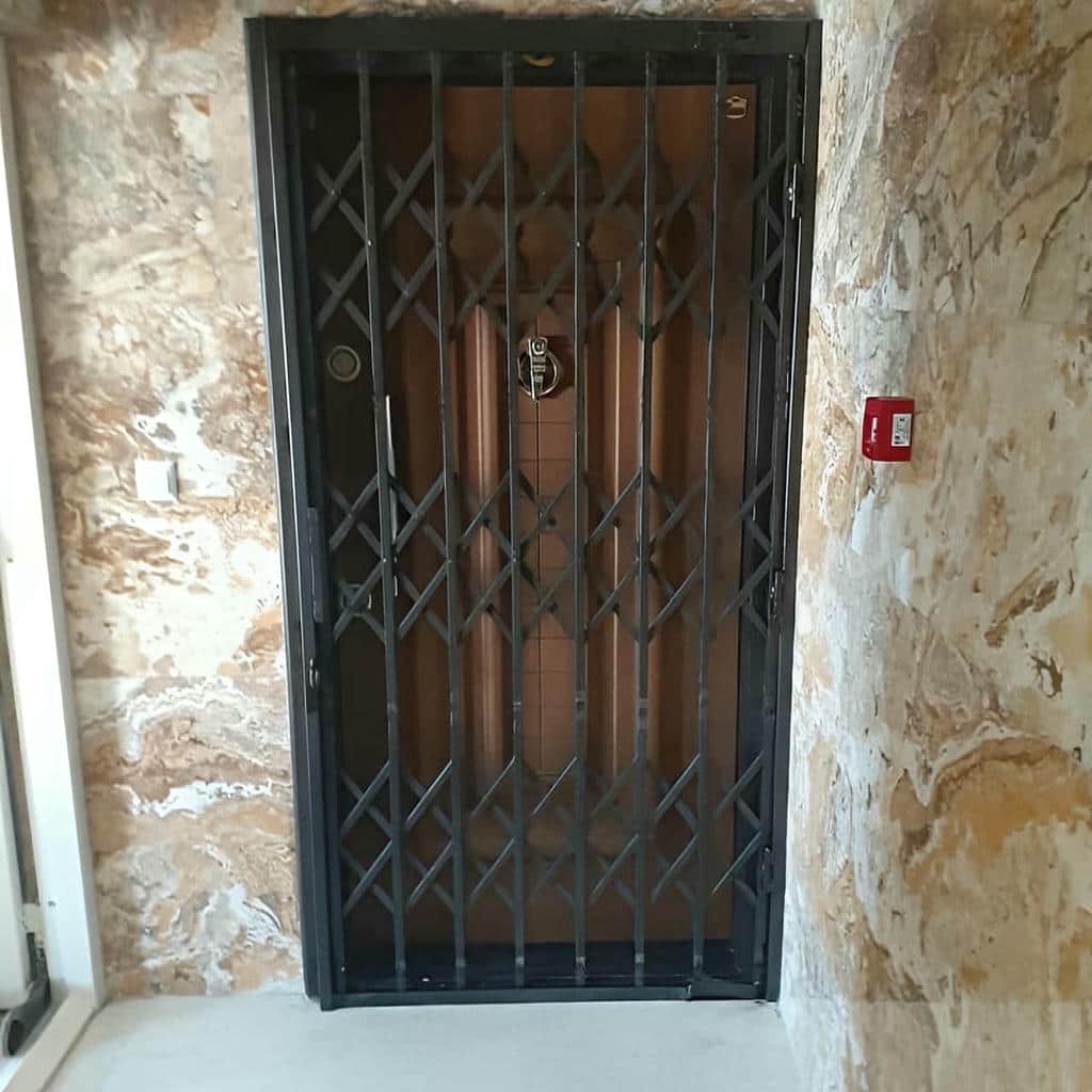 خرید درب آکاردئونی آهنی چندلوزی در بندر دیلم