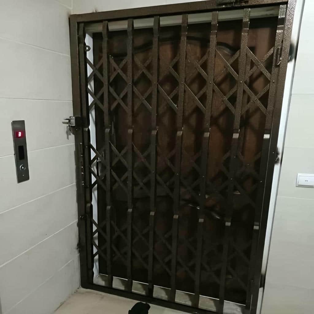 خرید درب آکاردئونی آهنی چندلوزی در زاهدان