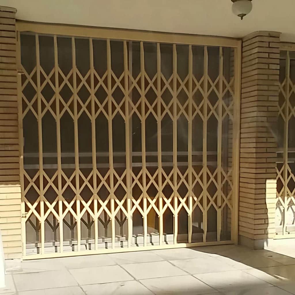 نصب درب آکاردئونی آهنی قفل ضدبرش در بیرجند