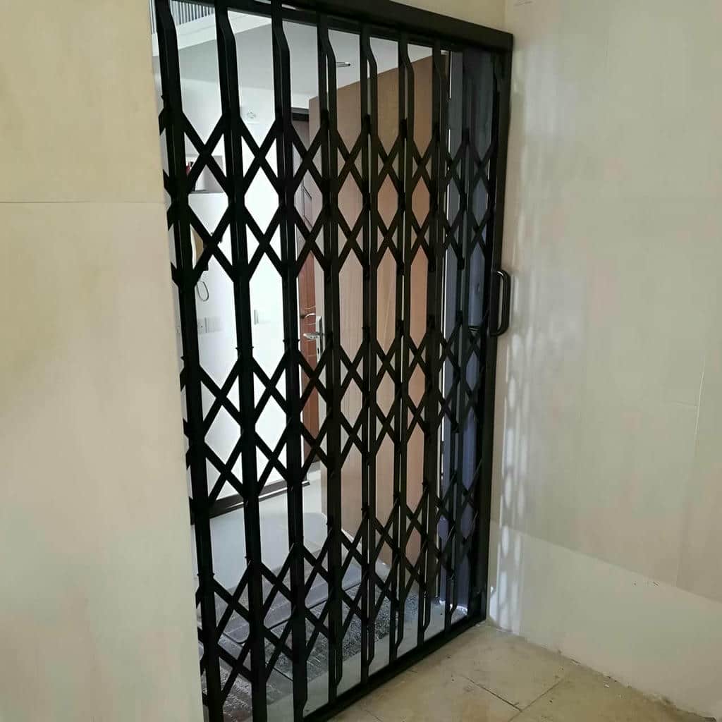 خرید درب آکاردئونی آهنی چندلوزی در گنبدکاووس