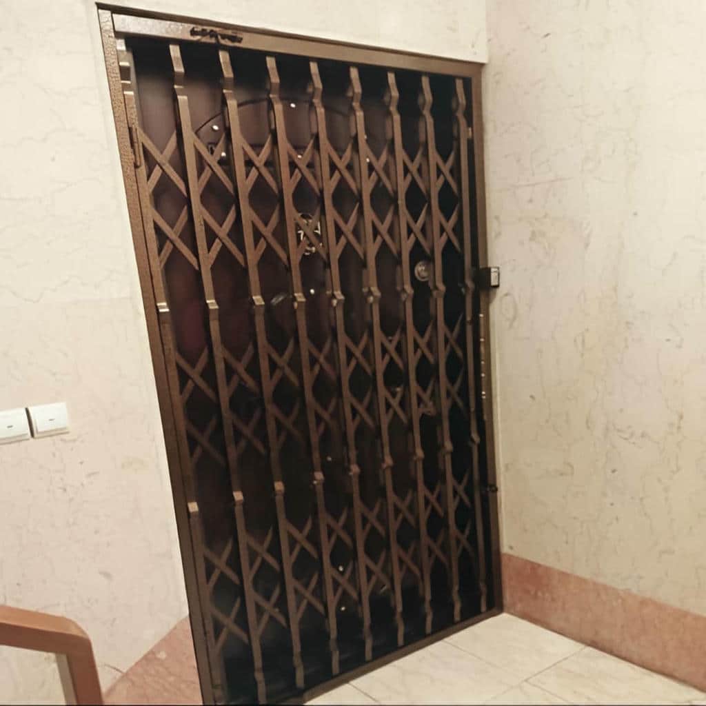 خرید درب آکاردئونی آهنی ساخت سفارشی در اراک
