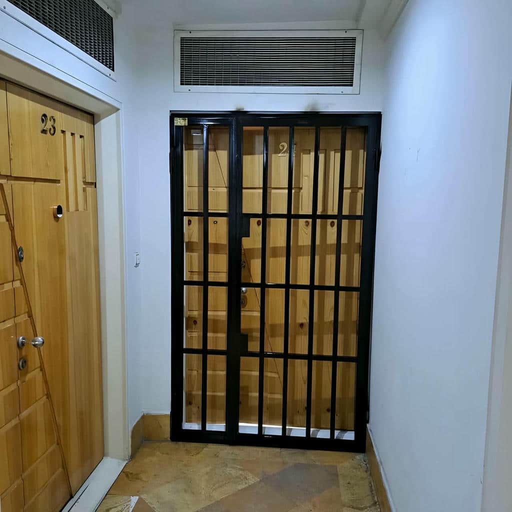 کارخانه درب آکاردئونی آهنی رنگ کوره ای در کاشان