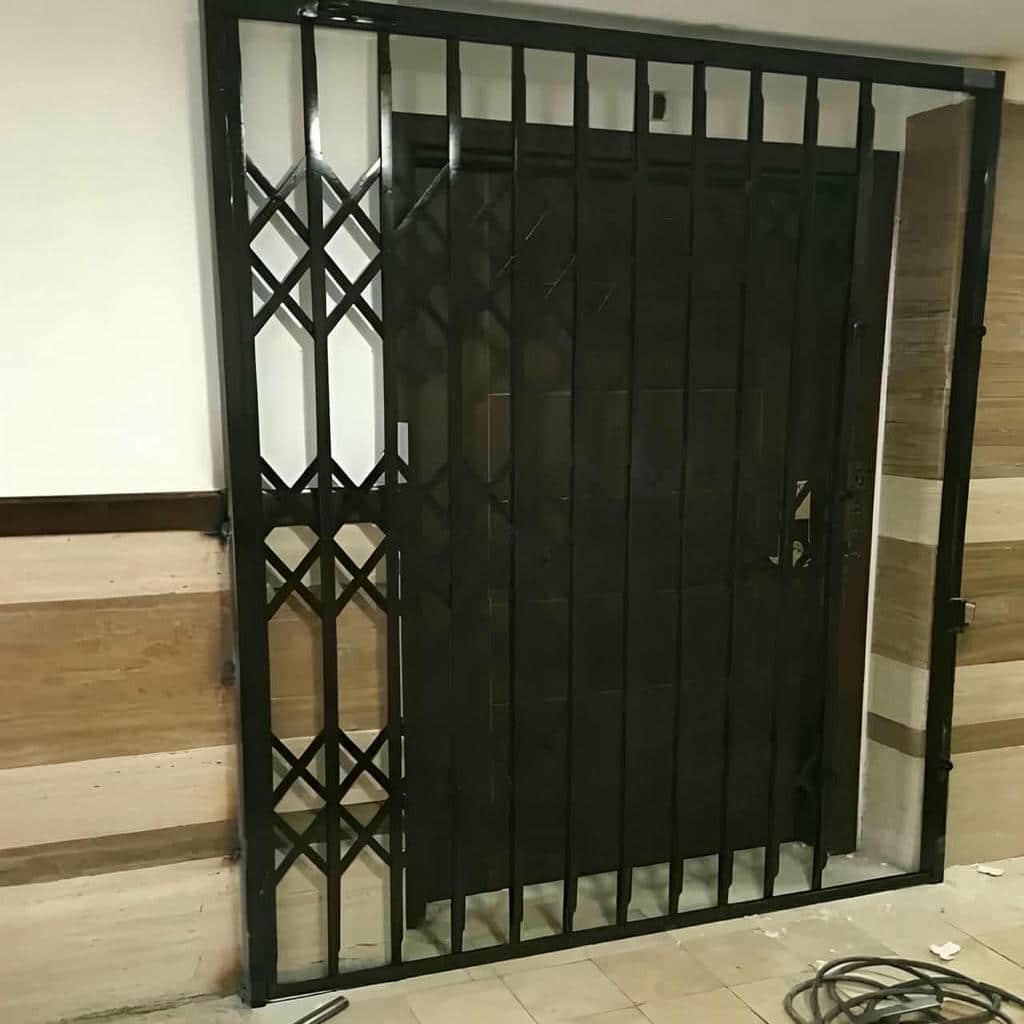 کارخانه درب آکاردئونی آهنی رنگ کوره ای در تبریز