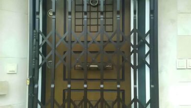درب آکاردئونی آهنی در کرمان