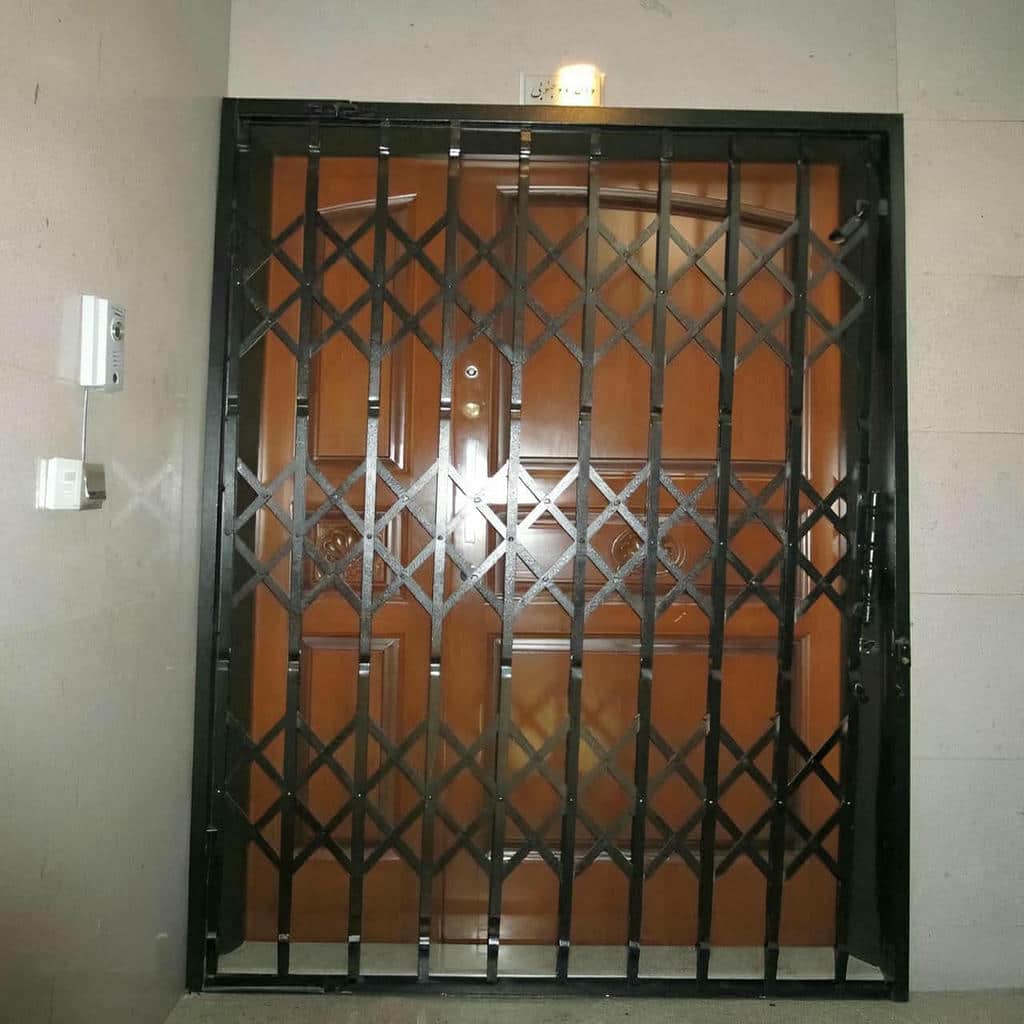 خرید درب آکاردئونی آهنی چندلوزی در یاسوج