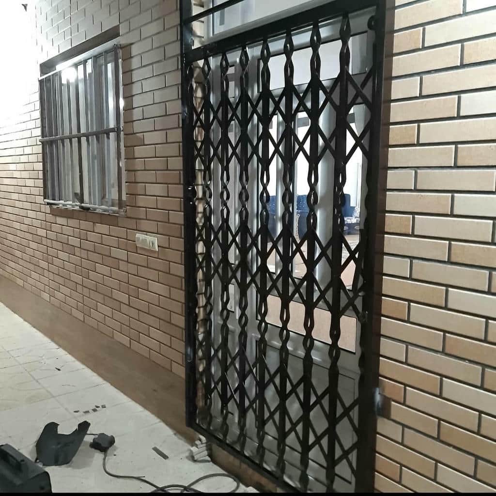 خرید درب آکاردئونی آهنی ساختار ریلی در نسیم شهر