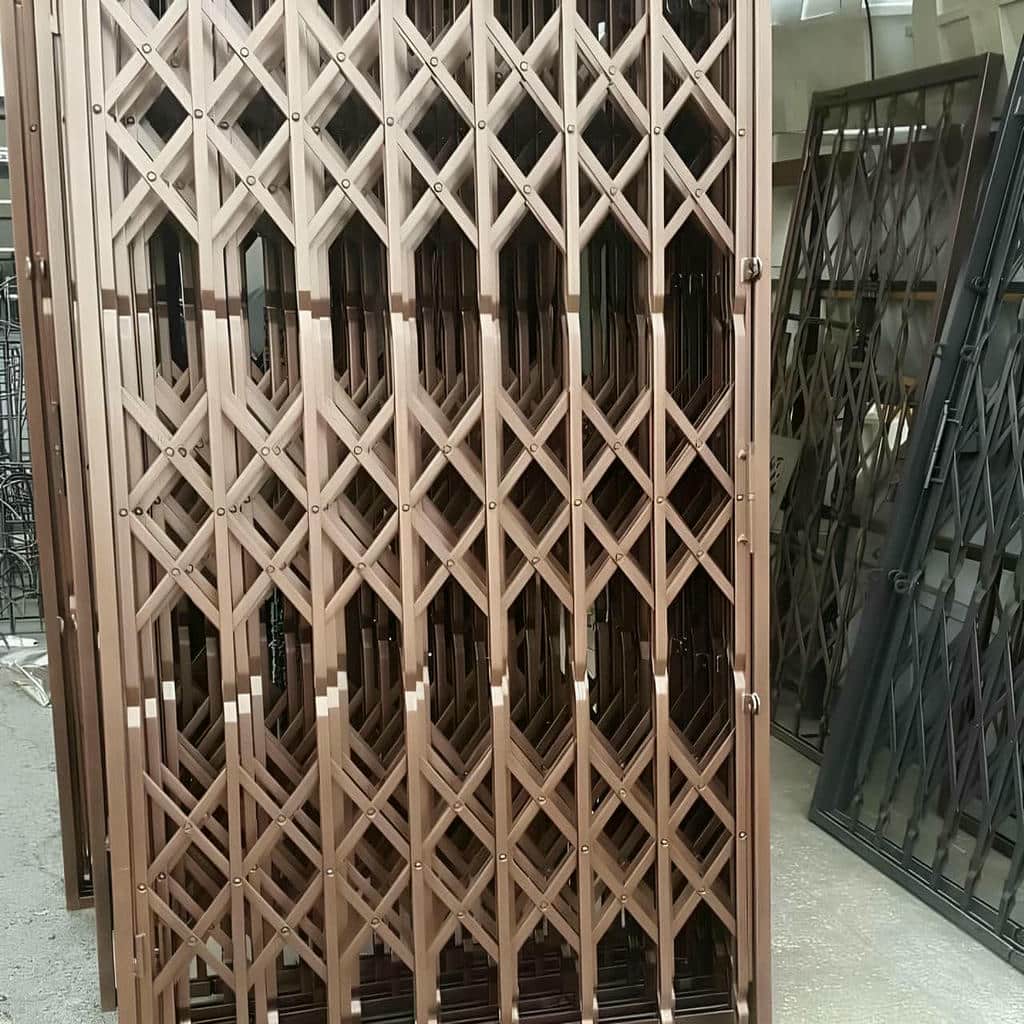 خرید درب آکاردئونی آهنی چندلوزی در فیروزکوه
