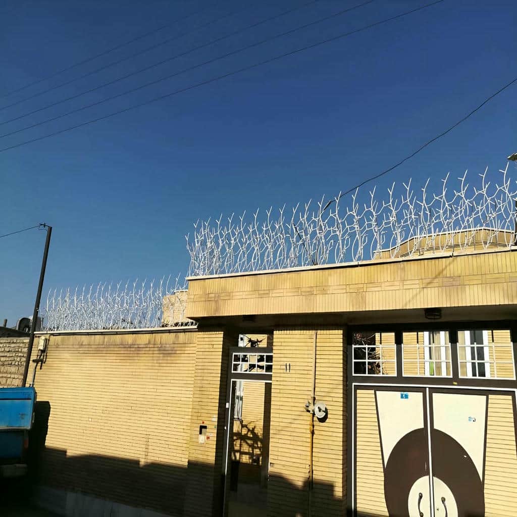 نصب حفاظ شاخ گوزنی رنگ الکترواستاتیک در اردبیل