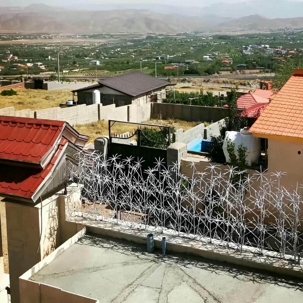 حفاظ شاخ گوزنی در محمودآباد