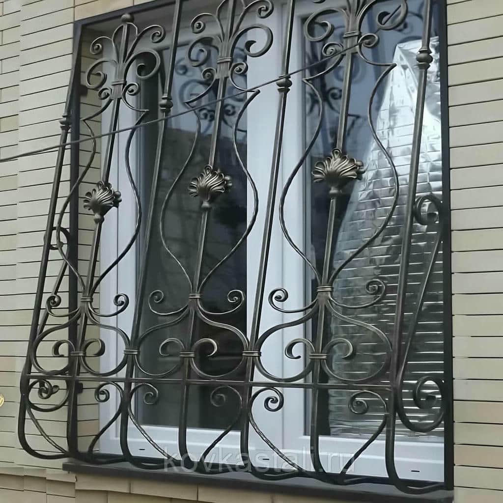 نصب حفاظ پنجره فلزی مدرن هندسی در رامسر