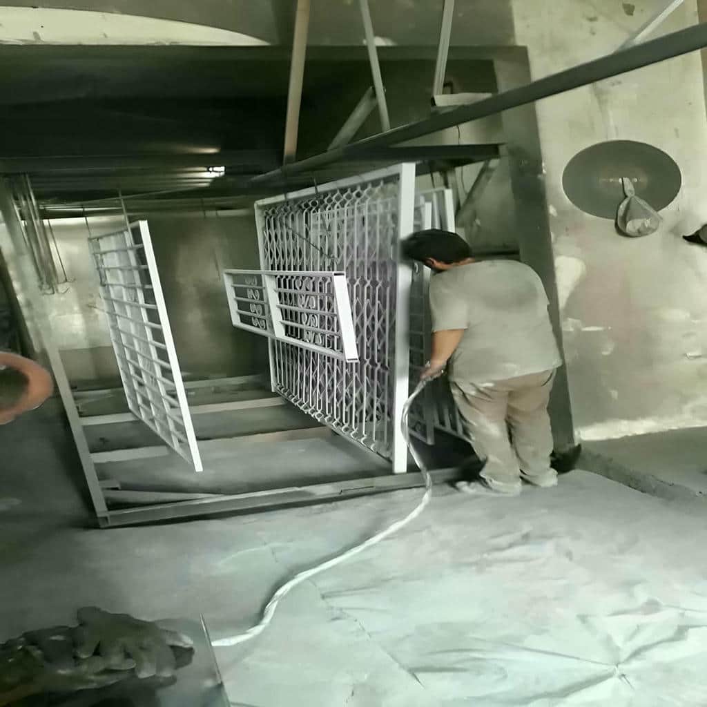 قیمت حفاظ پنجره فلزی فرفورژه کلاسیک در مریوان