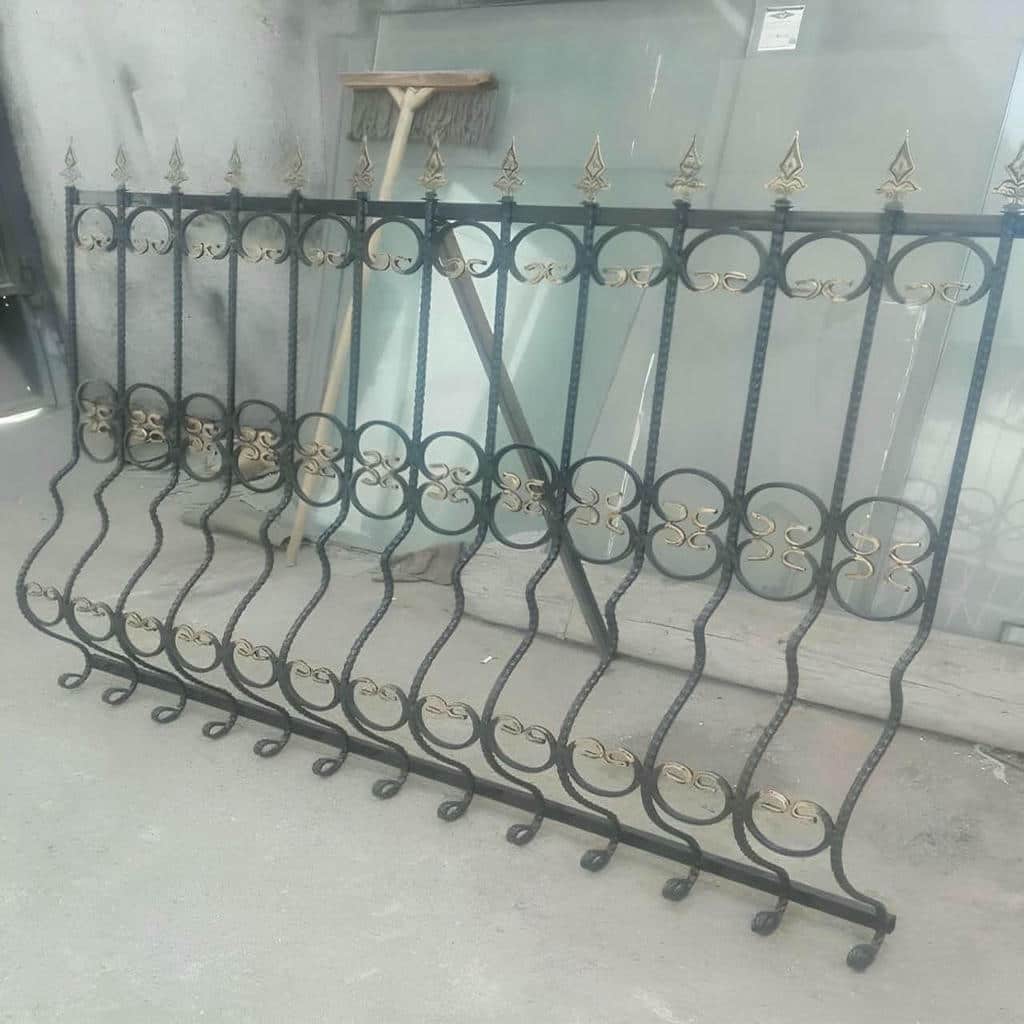 نصب حفاظ پنجره فلزی مدرن هندسی در سبزوار