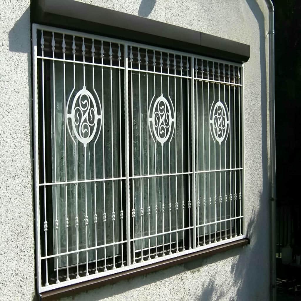 نصب حفاظ پنجره فلزی مدرن هندسی در بابل