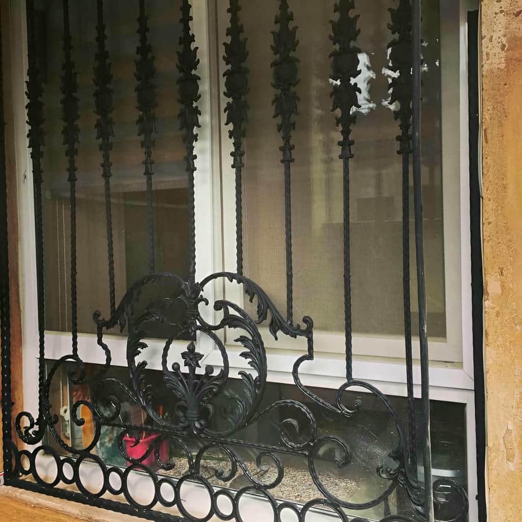 قیمت حفاظ پنجره فلزی فرفورژه کلاسیک در بندر بوشهر