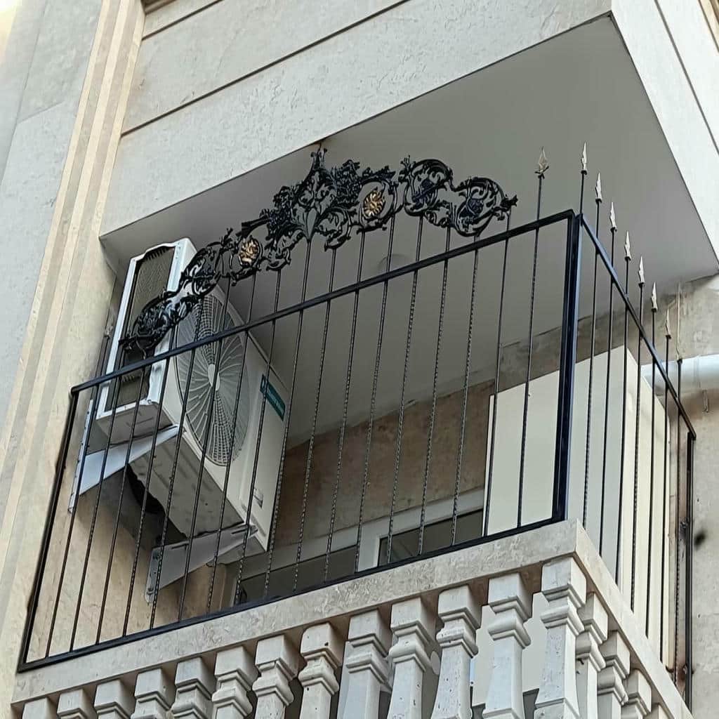 نصب حفاظ پنجره فلزی کلاسیک در بیرجند