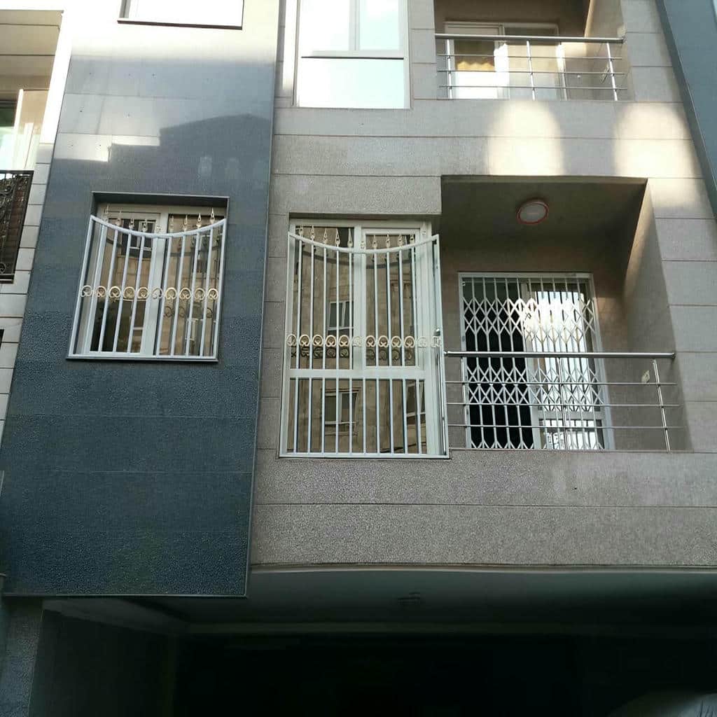 کارخانه حفاظ پنجره فلزی رنگ کوره ای در محمدشهر