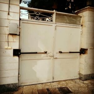 جک برقی درب پارکینگ در تبریز