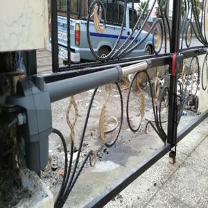 جک برقی درب پارکینگ در قائمشهر