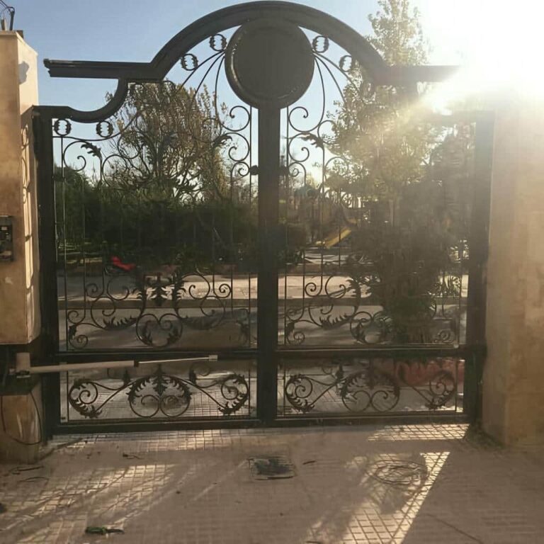 جک برقی درب پارکینگ در ارومیه
