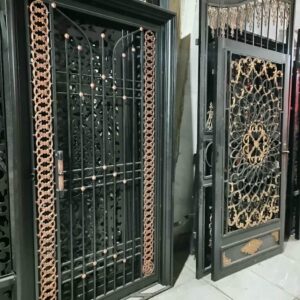 درب حیاط آهنی در گرگان
