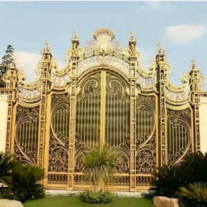 درب حیاط آهنی در ساوه