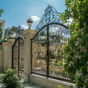 درب حیاط آهنی در استان مازندران