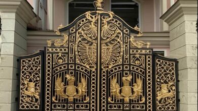 درب حیاط آهنی در اراک