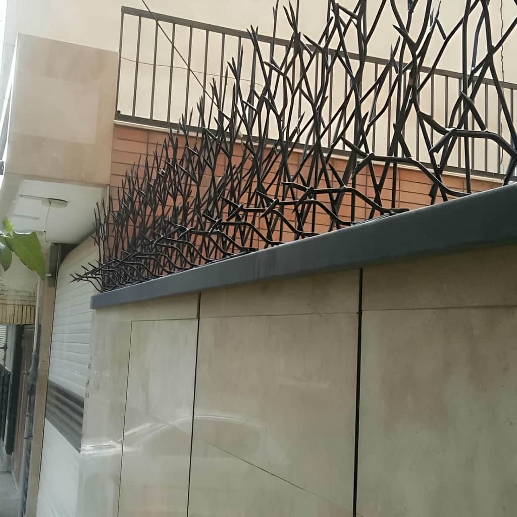 حفاظ شاخ گوزنی با میلگرد مقاوم و بدنه فلزی