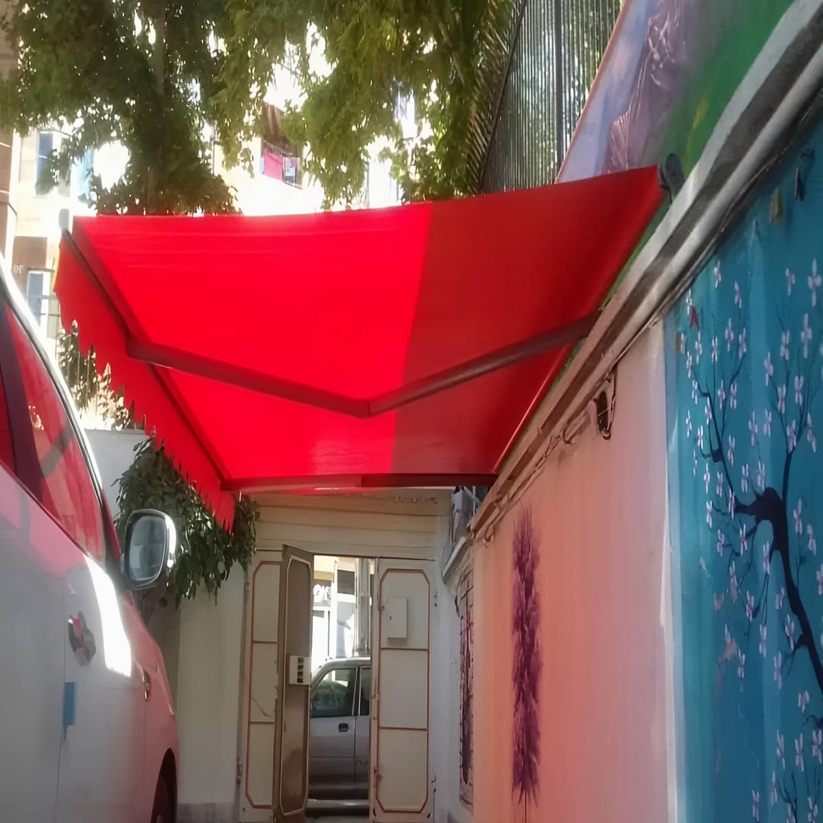 سایبان برقی تراس و بالکن با رول بولت محکم سایبان برقی تراس و بالکن با رول بولت محکم